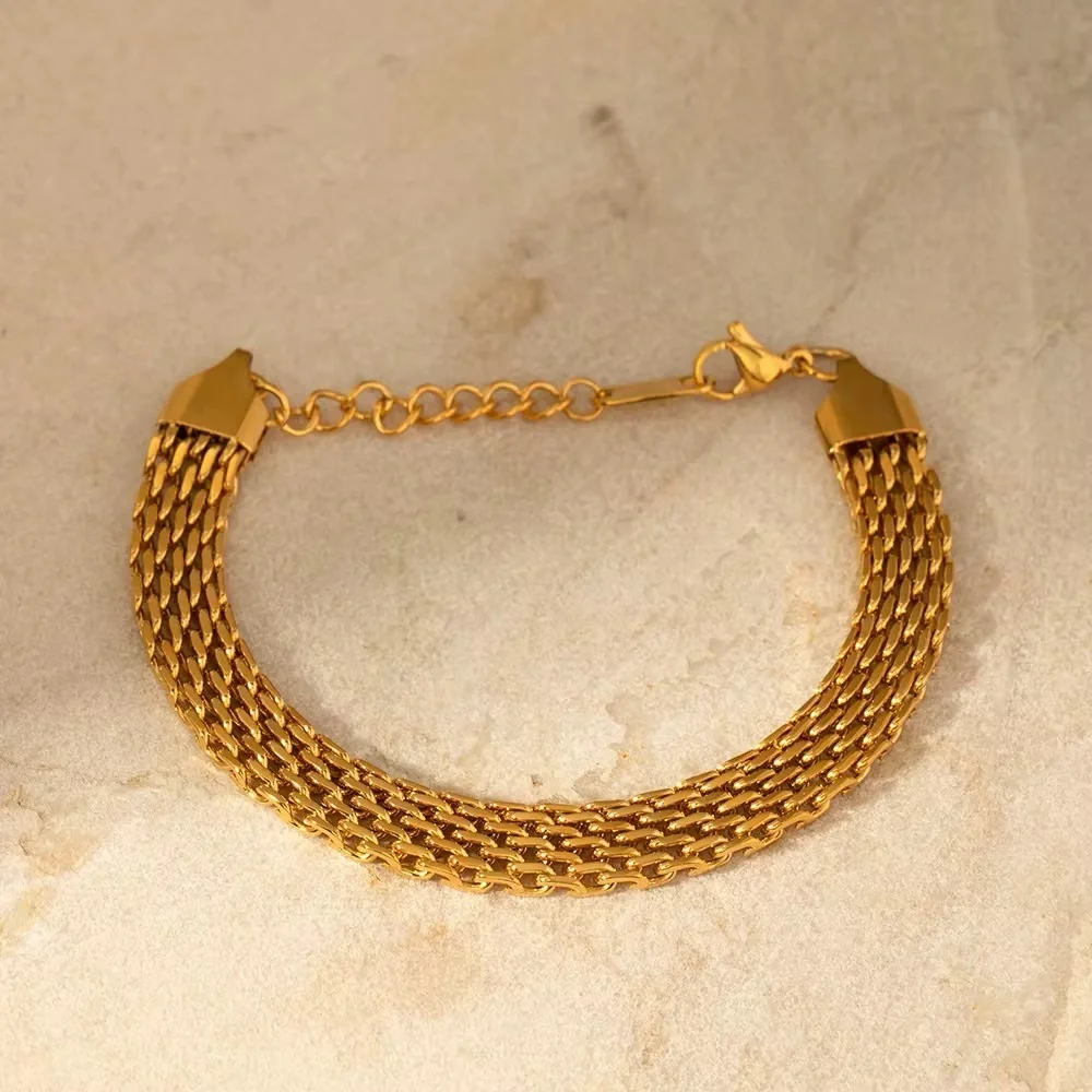 18K Gold Plated Mesh Chain Bracelet - Picture 4 of 10
